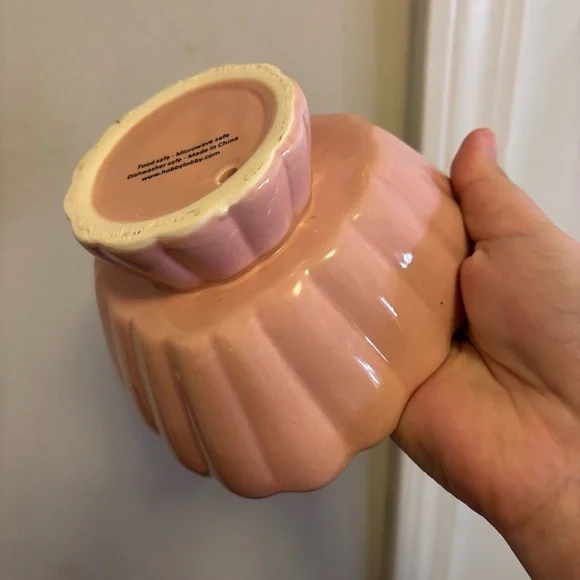 Pink Heart Shaped Scalloped Pedestal Ceramic Bowl - Picture 16 of 16